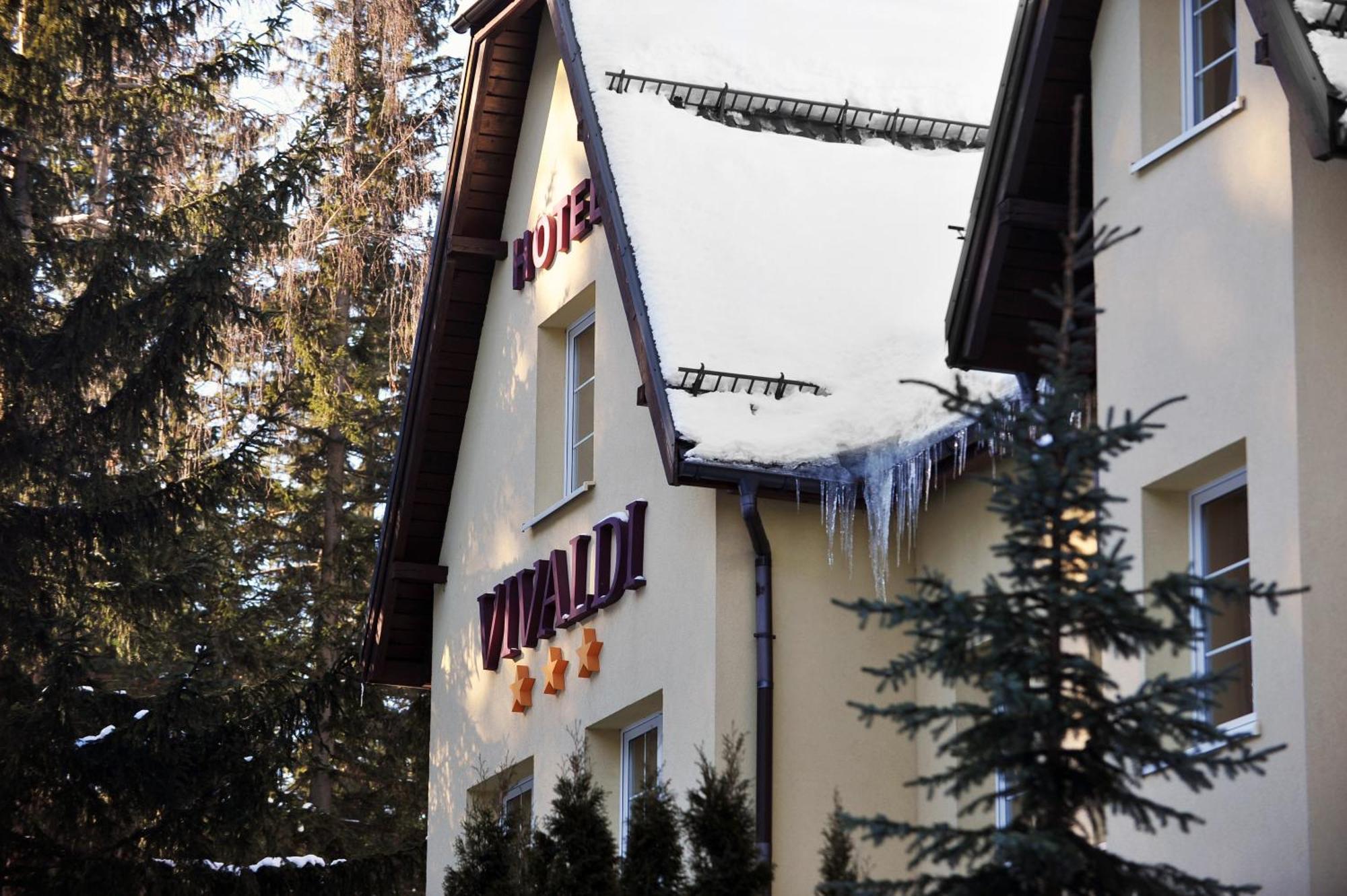 Hotel Vivaldi Карпач Екстериор снимка